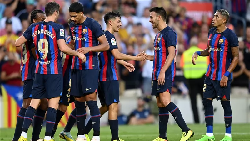 برشلونة يكشف تفاصيل إصابة نجمي الفريق