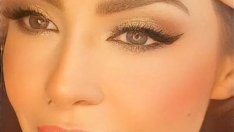 دوللي شاهين تنتهى من تصوير 