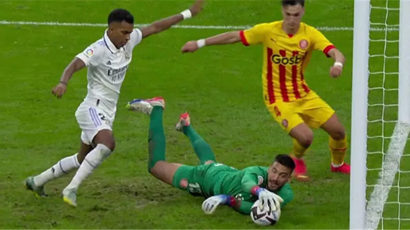 مفاجأة .. مدرب جيرونا: هدف ريال مدريد الملغى صحيح