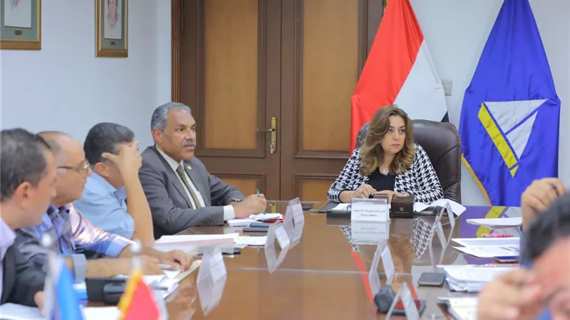 محافظ دمياط تأمر برفع الإشغالات والإرتقاء بمنظومة النظافة بفارسكور