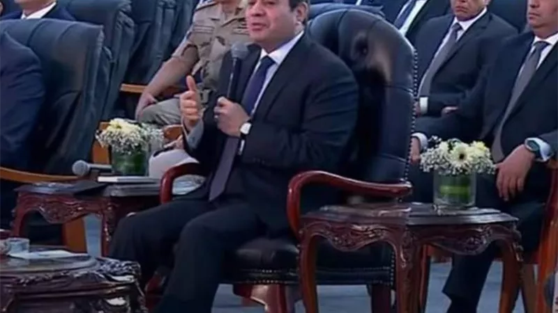 السيسى:الشبكة الوطنية ستساهم في التعامل مع الأزمات في كافة المخافظات