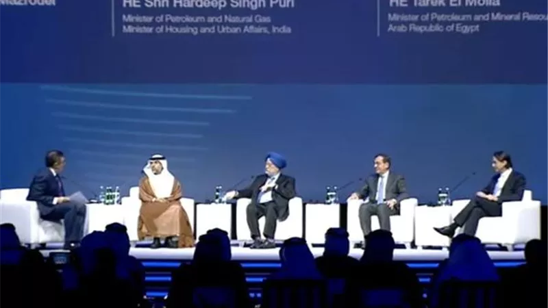 الملا:مصرلديها خطة للارتقاء بمعدل توليد الكهرباء من الطاقة المتجددة