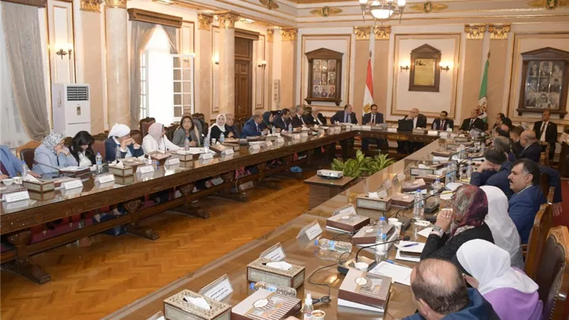 مجلس جامعة القاهرة يقرر اعتبار عام 2023 عام 