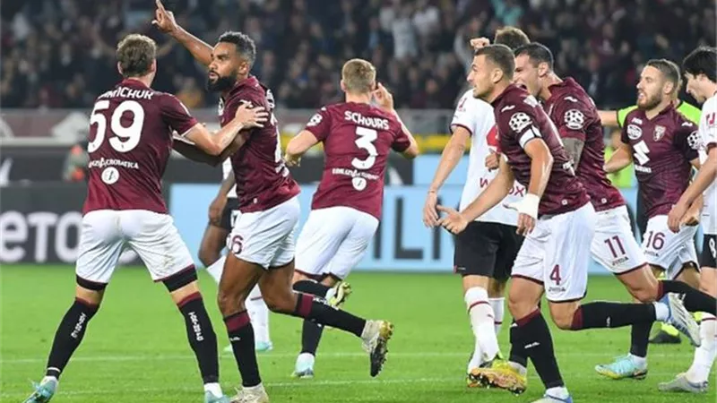 ميلان يسقط أمام تورينو بثنائية فى الدورى الإيطالي