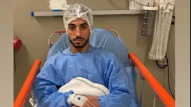 شاهد.. نجم الزمالك يزور عبد المنعم فى المستشفى بعد جراحة الأنف