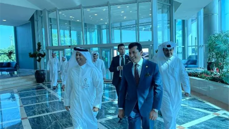 وزير الشباب والرياضة يزورأكاديمية أسبايرومستشفى الطب الرياضى بالدوحة