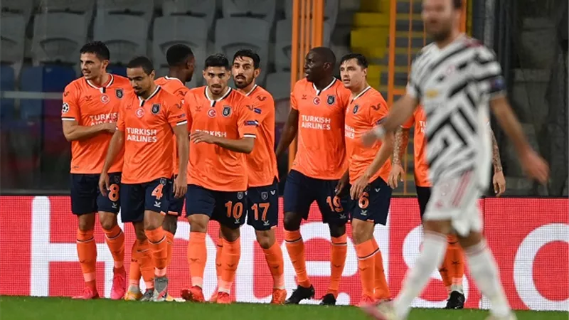 الدورى التركى .. باشاك شهير يتقدم للوصافة