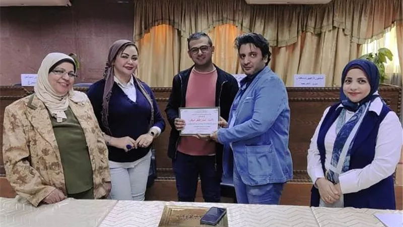 تكريم عاملين فرع ووحدات التأمين الصحى ببنى سويف