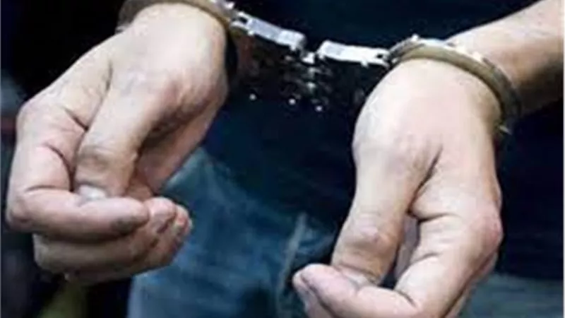سقوط متهم بالتزوير صدرت ضده أحكام بلغت مدتها 100 سنة فى المنيا