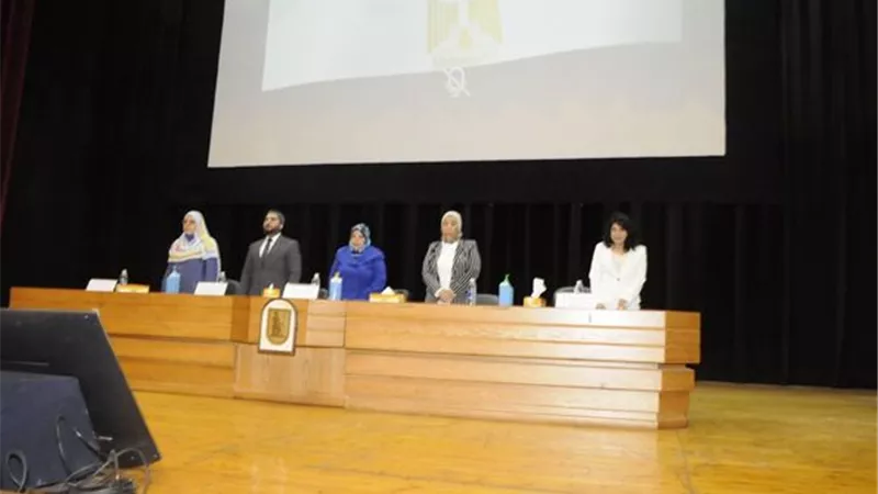 ندوة بطب القاهرة للتوعية بسرطان الثدي