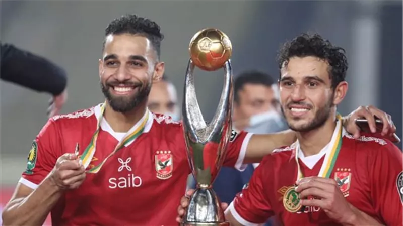 عمرو السولية يهنئ حمدى فتحي بقدوم مولوده الأول