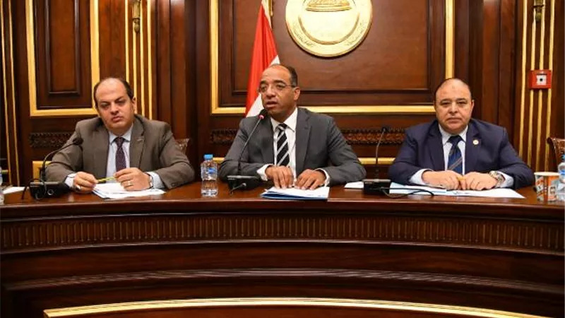 صحة الشيوخ : تطالب بجدول زمني لإنشاء مستشفى حدائق أكتوبر المركزى