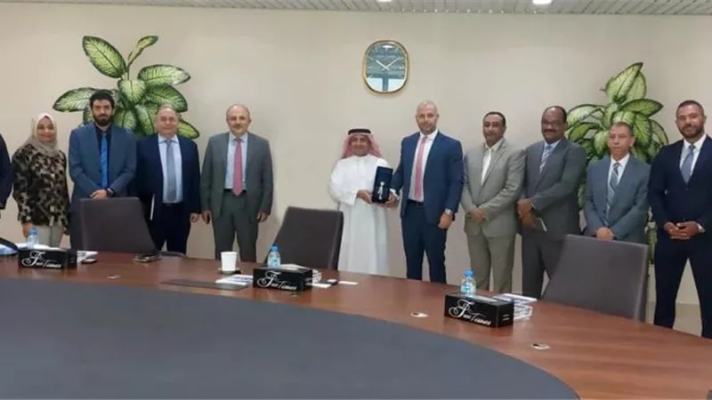 رئيس البورصة يروج للفرص الاستثمارية بالسوق المصري خلال جولته بالإمارات