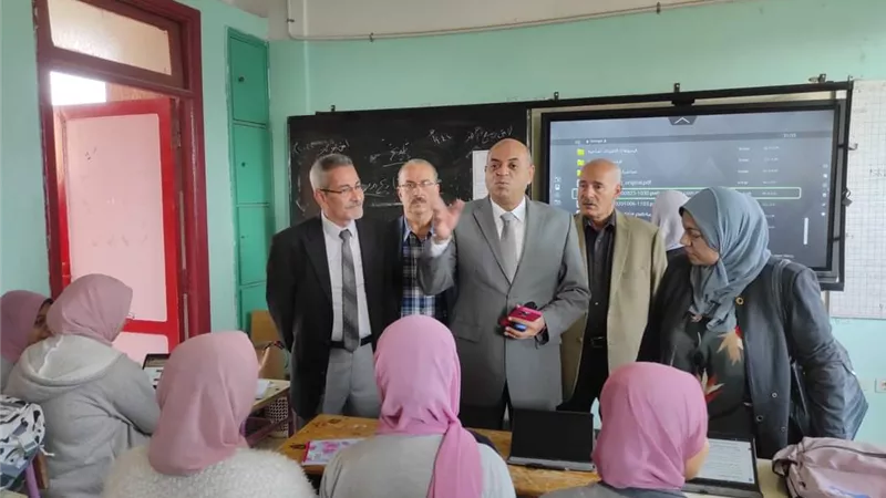 وكيل أول التعليم يتابع انتظام سيرالدراسة بمدرسةبليغ الثانوية بنات