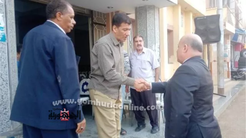 وكيل التعليم بدميـاط يقدم العزاء لأسرة المعلمة فقيدة العلم