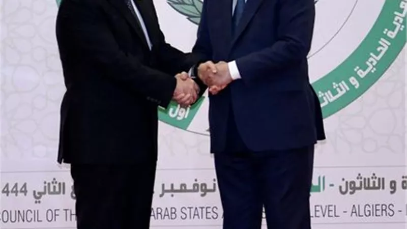 الرئيس السيسى يهنىء نظيره الجزائري بمناسبة عيد الاستقلال