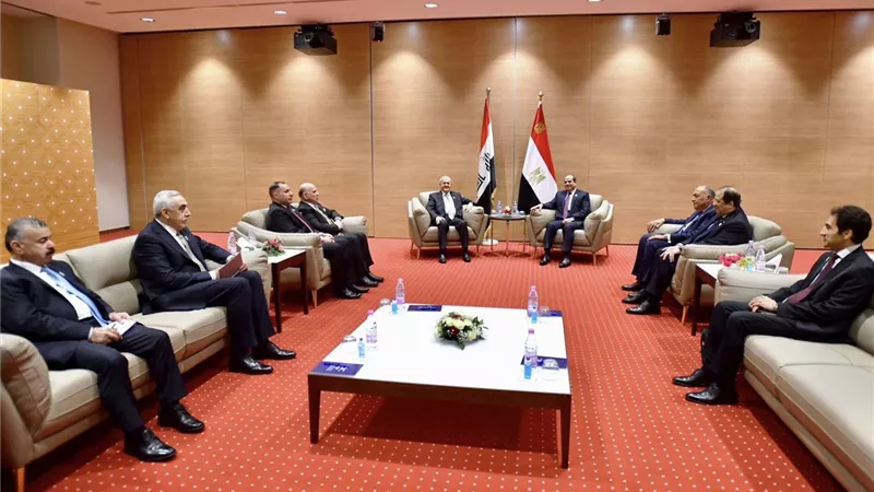 الرئيس السيسى يعرب عن الاعتزاز بعمق ومتانة العلاقات المصرية العراقية