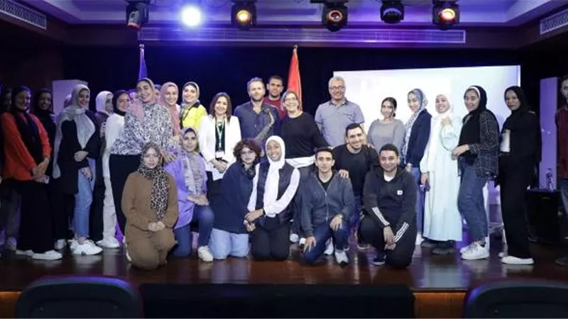 اللغات والترجمة بجامعة بدر تعقد ندوة لأشهر العازفيين بإيطاليا. فيديو
