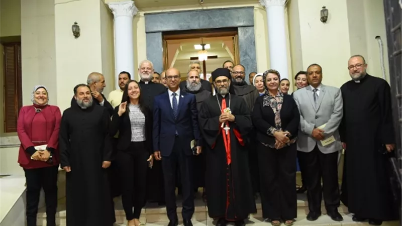 المنشاوي يقوم بزيارة الأنبا دانيال لطفي لتهنئته على كرسي إيبراشية