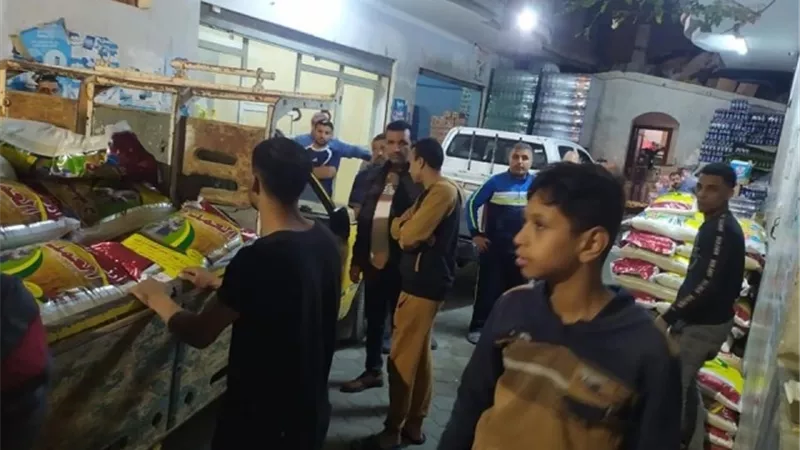 ضبط (6180) كجم أرز حجبها تاجران عن التداول بمخازن بسنورس