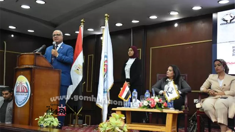 جلسة نقاشية لتنسيقية شباب الأحزاب مع طلاب وهيئة التدريس بالسادات