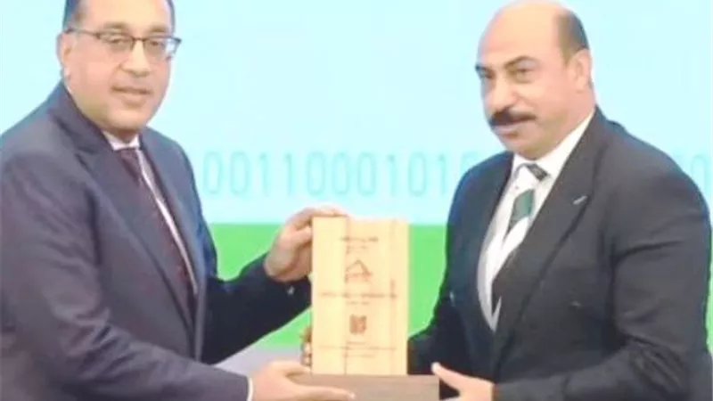 محافظ أسوان:الدولة حققت نقلة حضارية بالريف المصري من خلال حياة كريمة