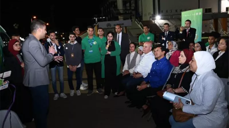 وزير الرياضة يستمع إلى الشباب في استعراض حلول مبتكرة