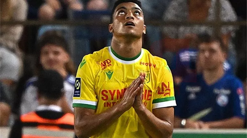 نانت يواجه أولمبياكوس في الدوري الأوروبي بقيادة مصطفي محمد