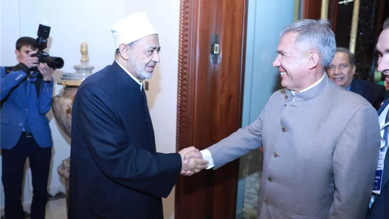 رئيس تتارستان: الأزهر له دور كبير لنشر الإسلام والوسطية في بلادنا