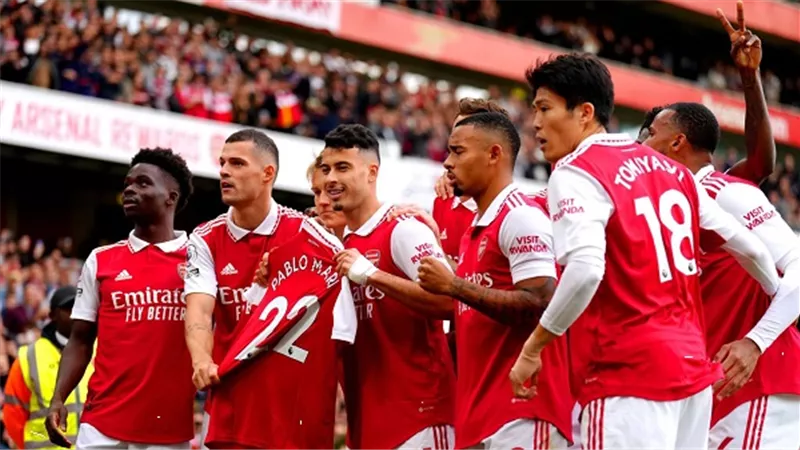 ارسنال يتصدر مجموعته.. والمان يونايتد الوصيف فى الدورى الاوروبى