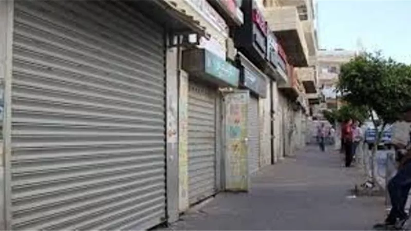 لم يلتزموا بالقوانين.. تحرير 472 مخالفة للمحلات في ترشيد الكهرباء