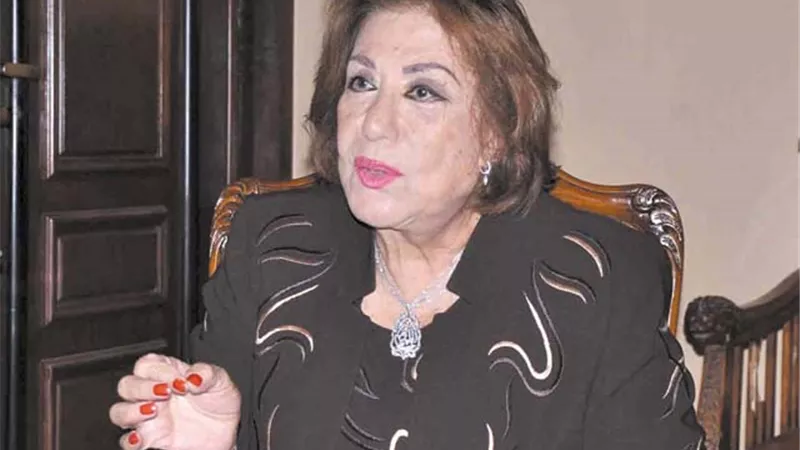 سميحة أيوب وعبدالمغني ينضمان إلي 