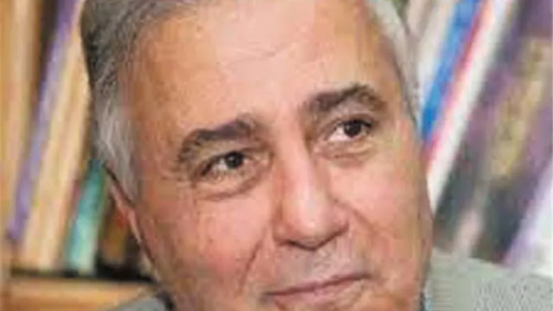 فاروق جويدة يطالب بإعادة إذاعة برنامج 