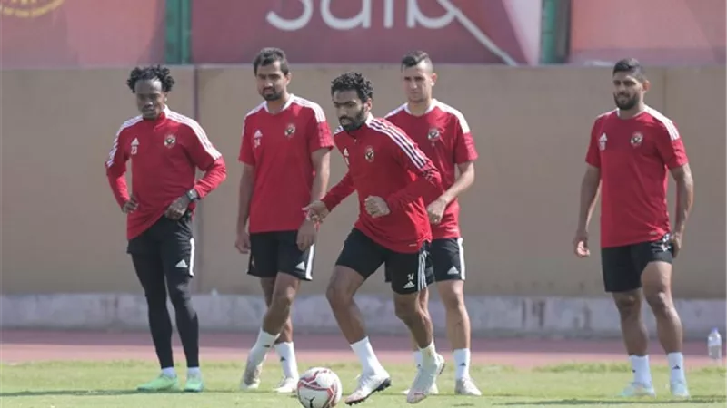 حسين الشحات ينتظم فى تدريبات الاهلى الجماعية