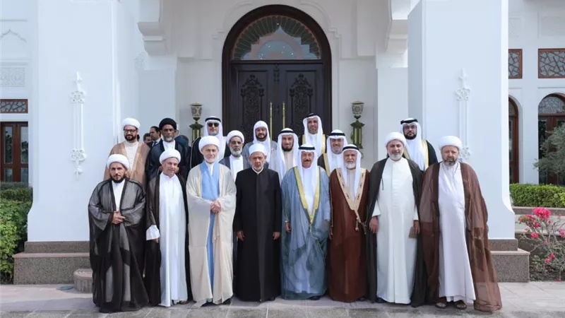 شيخ الأزهر يناقش تطبيق الحوار بين علماء المسلمين بمختلف مذاهبهم