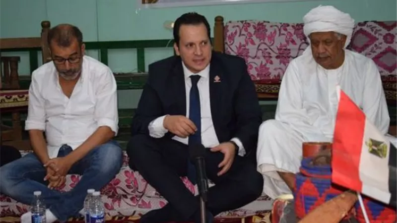 النائب رامي جلال يجتمع مع قيادات قبيلتي العبابدة والبشارية بحلايب