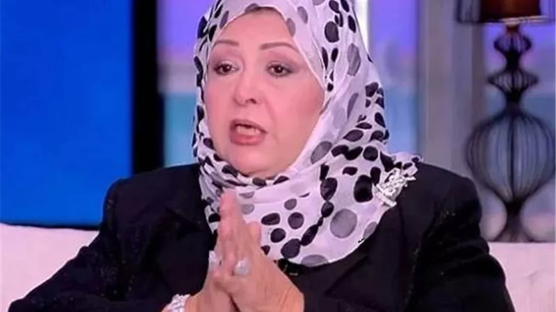 عفاف شعيب تفتح النار.. في 