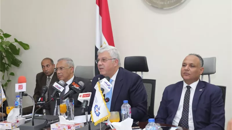 عاشور: الوزارة تساهم بكافة إمكاناتها لمُجابهة آثار التغيرات المناخية
