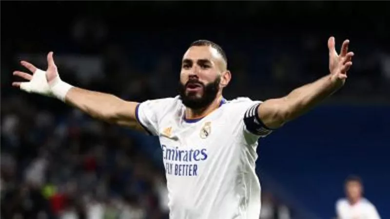 بنزيما يغيب عن تدريبات ريال مدريد قبل مواجهة رايو فاليكانو