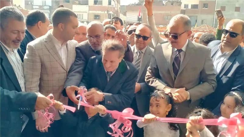 محافظ كفر الشيخ يفتتح مدرسة محمود الزعفراني بالسالمية انشاء جديدة