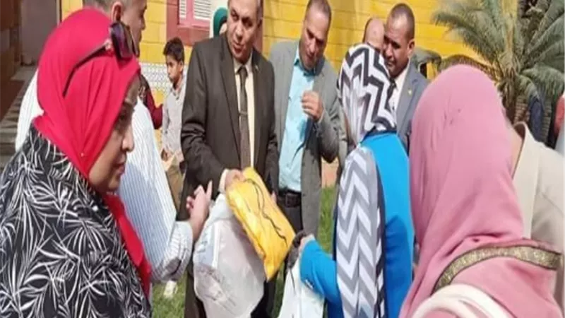 العتموني يشهد احتفالية تكريم عدد من التلاميذ بتعليم قليوب