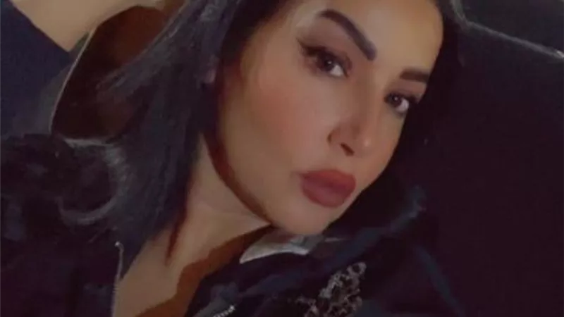 سمية الخشاب لجمهورها من المسرح: 