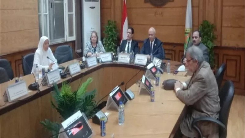 سوسه يناقش مراجعة الخطة الاستراتيجية الجديدة لجامعة بنها