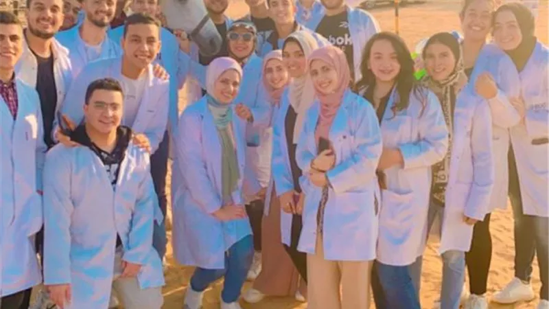 طب بيطرى جامعة بدر ينظم يوماً تدريبياً للطلاب بمزرعة الخيول.. فيديو