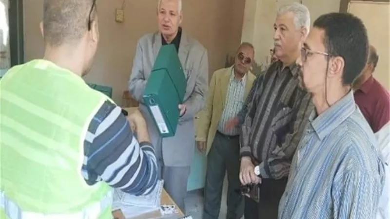 مدير التعليم الفني بالقليوبية يشدد على التزام الجميع بوسائل الأمان
