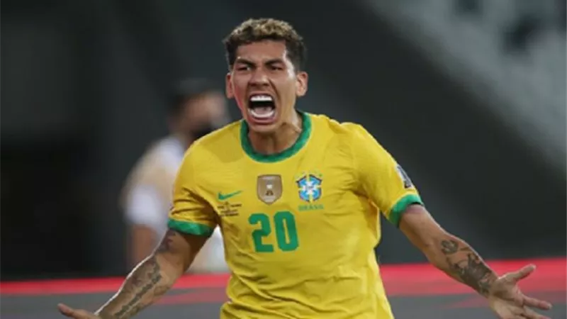 أول تعليق من فيرمينو على استبعاده من قائمة البرازيل فى كأس العالم
