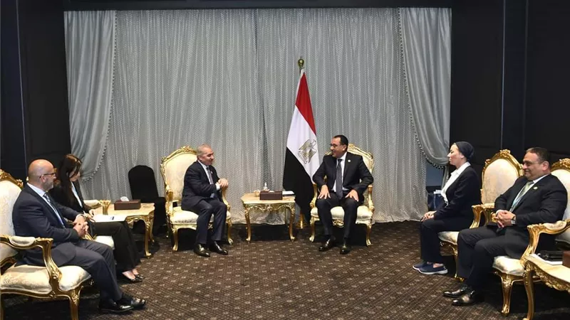 مدبولي لنظيره الفلسطيني: مصر مستمرة في الدفاع عن حقوق الفلسطينيين