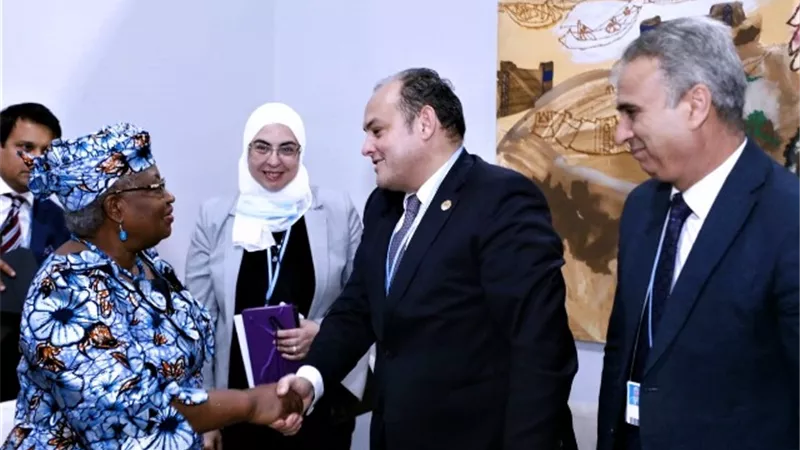 سمير يبحث مع مدير عام منظمة التجارة العالمية تحديات أزمة الأمن الغذائى