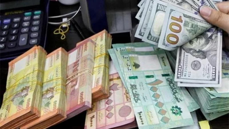 قفزة كبيرة في أسعار الدولار بلبنان.. والوقود يصل لمستويات غير مسبوقة