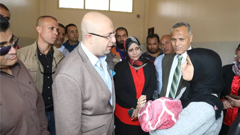 حياه كريمه تفتح ذراعيها لأهالى 